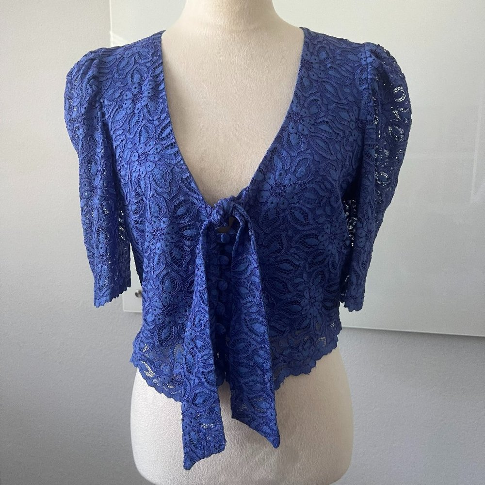 NWT Meave Blue Lace Tie Front + Open Back Blouse - size 10